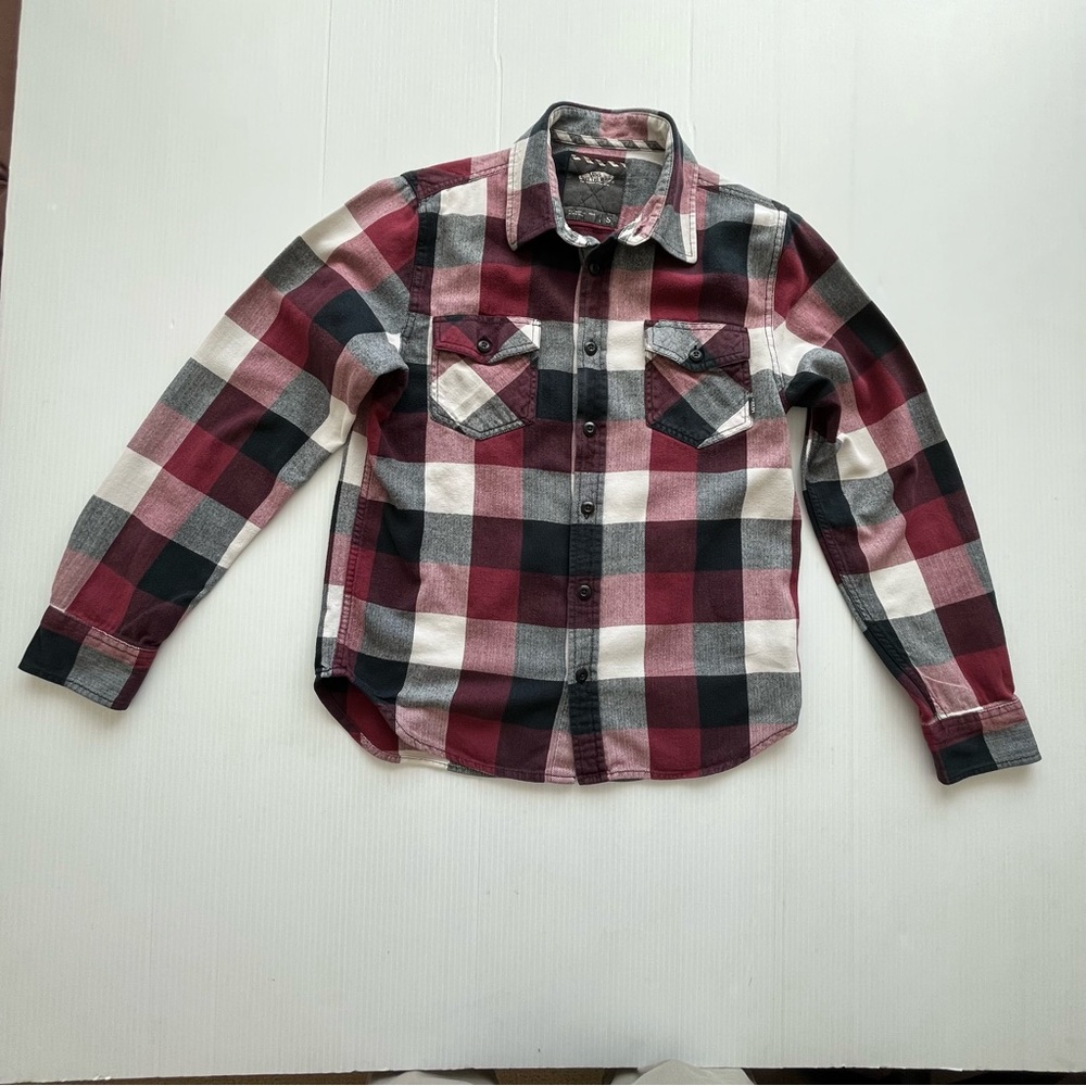 Vans Off The Wall Skater Long Sleeve Button Up Red and Black Plaid Shirt Size S